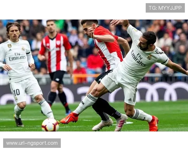 马洛卡4-1大胜塞维利亚，穆里奇帽子戏法点燃保级希望